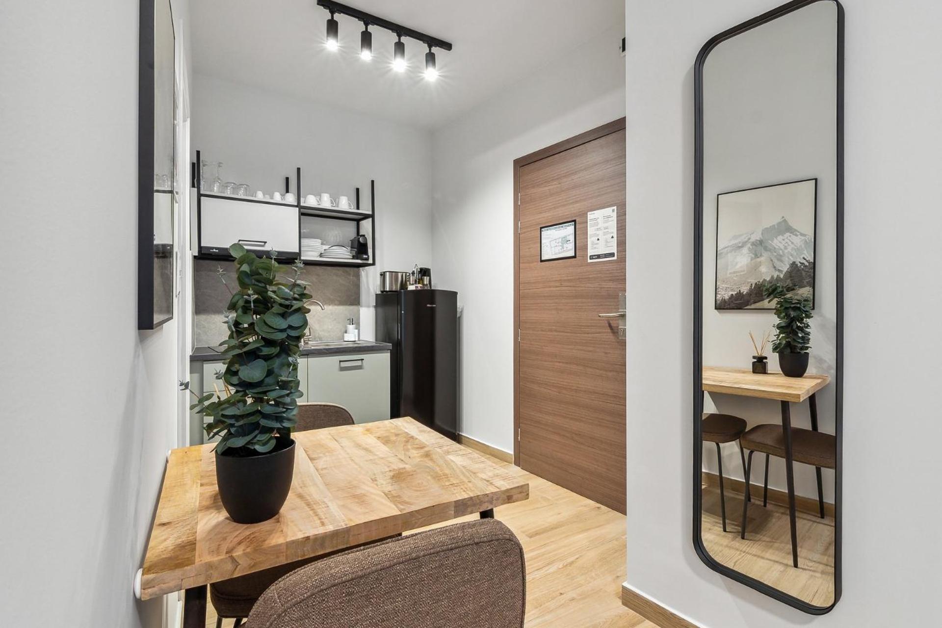 Limehome Athens Solonos City Center Δωμάτιο φωτογραφία
